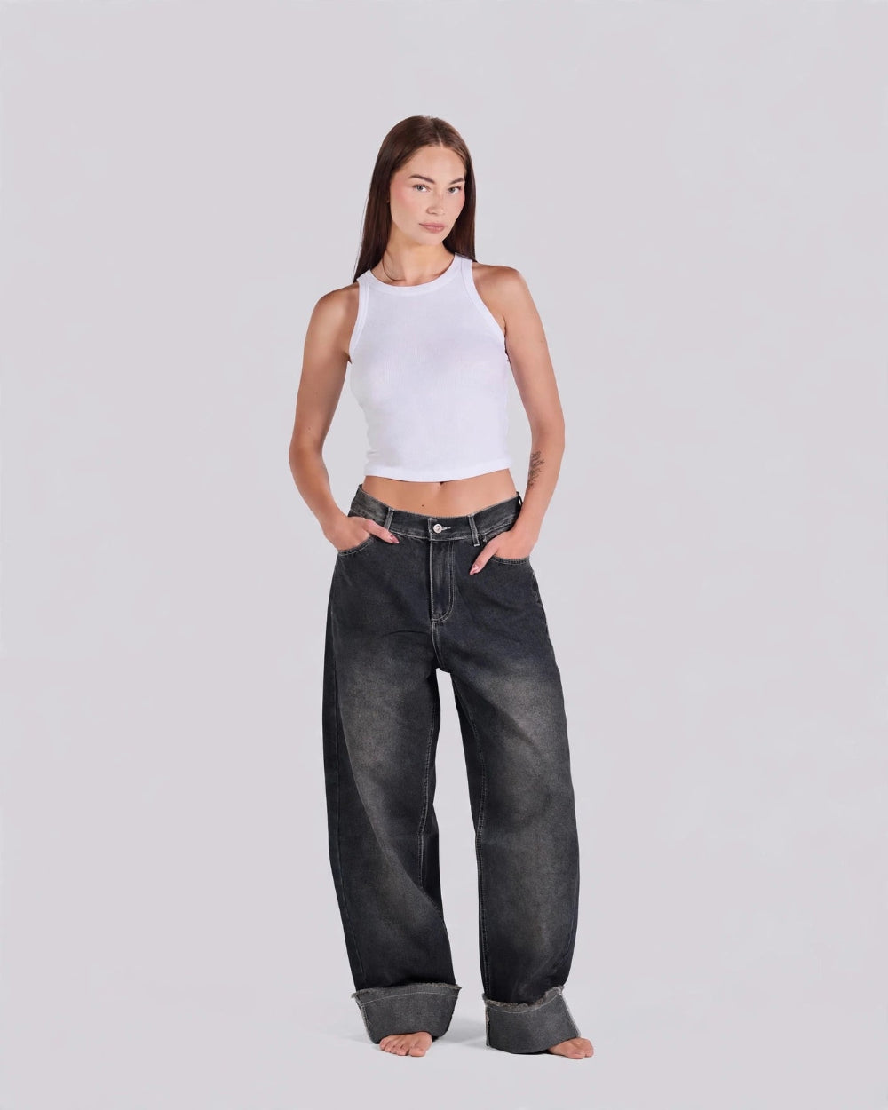 Cuffed Wide-Leg Jeans – Gray - GENOA