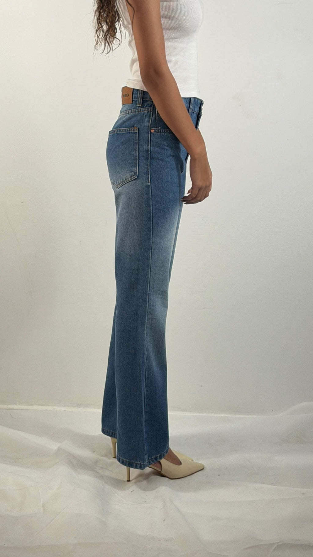 Ice Blue Italian Flare Jeans - Stylish & Trendy - GENOA