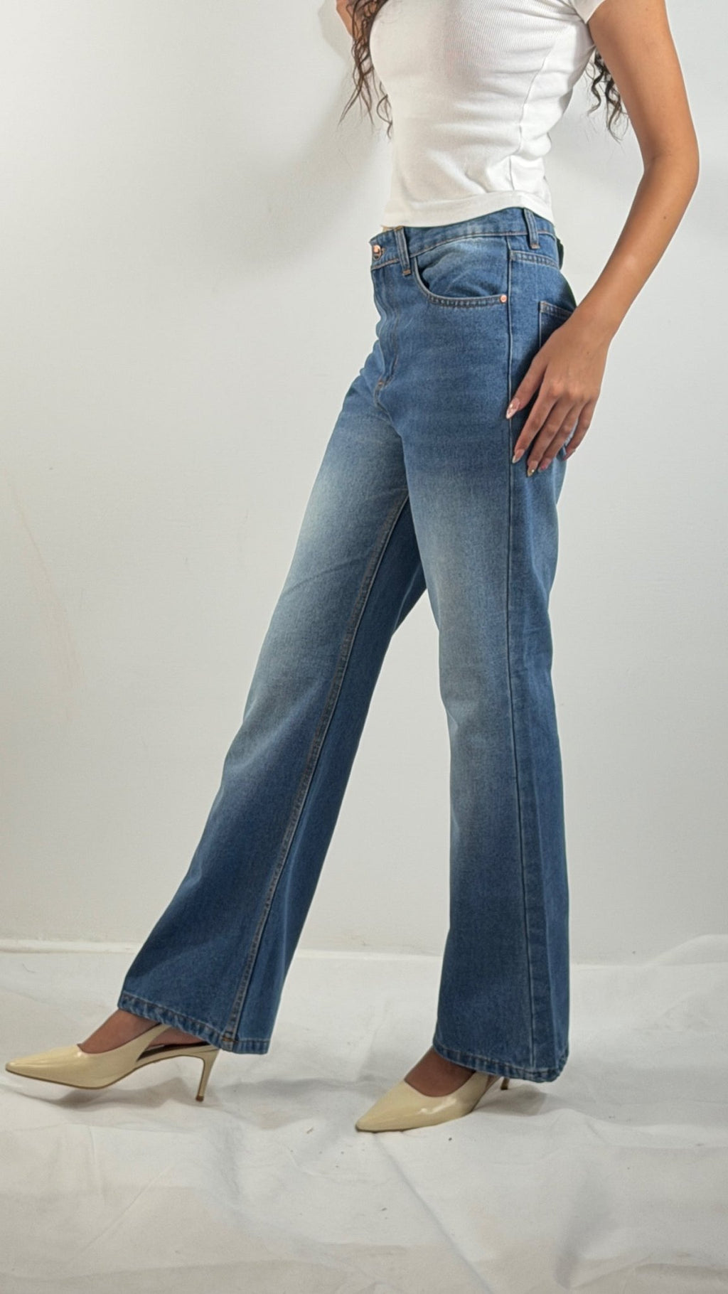 Ice Blue Italian Flare Jeans - Stylish & Trendy - GENOA